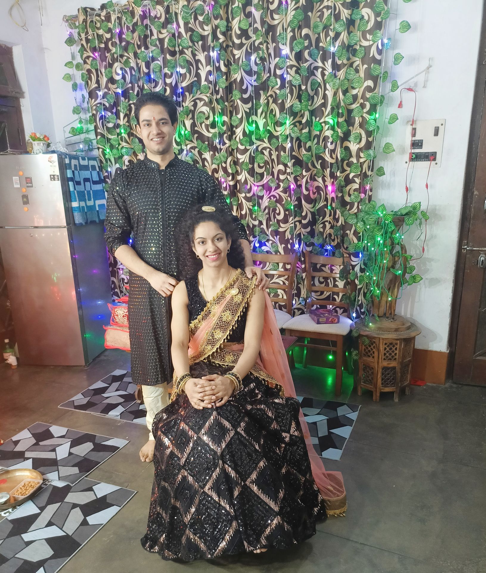 thepalakandpallav-Palak-Viprakulkirti-Pallav-Viprakulkirti-family-father-mother-mom-dad