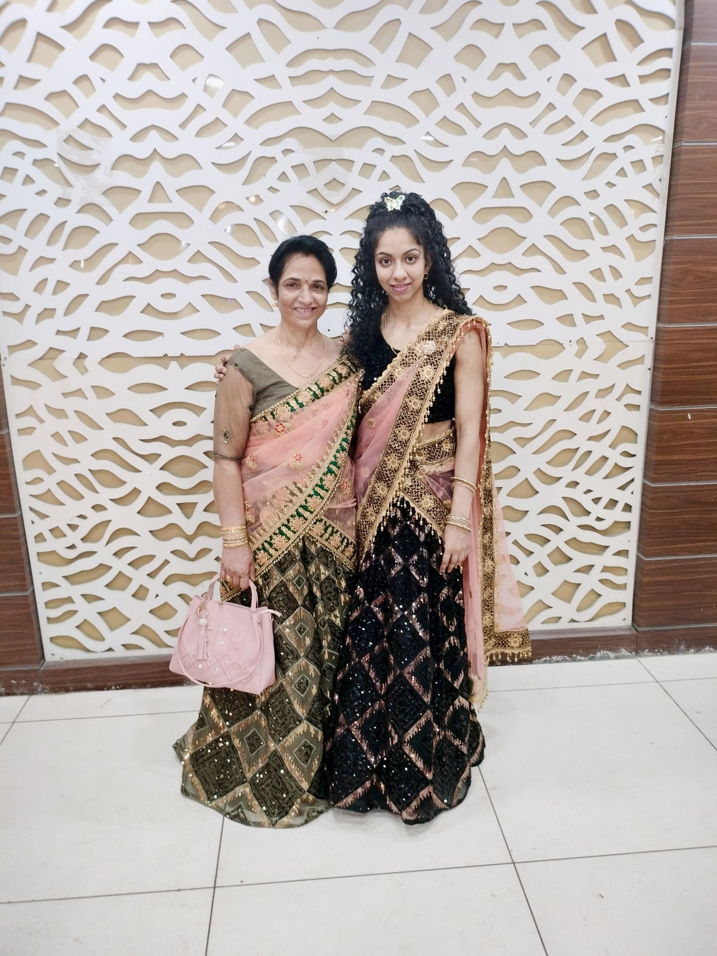 thepalakandpallav-Palak-Viprakulkirti-Pallav-Viprakulkirti-family-father-mother-mom-dad