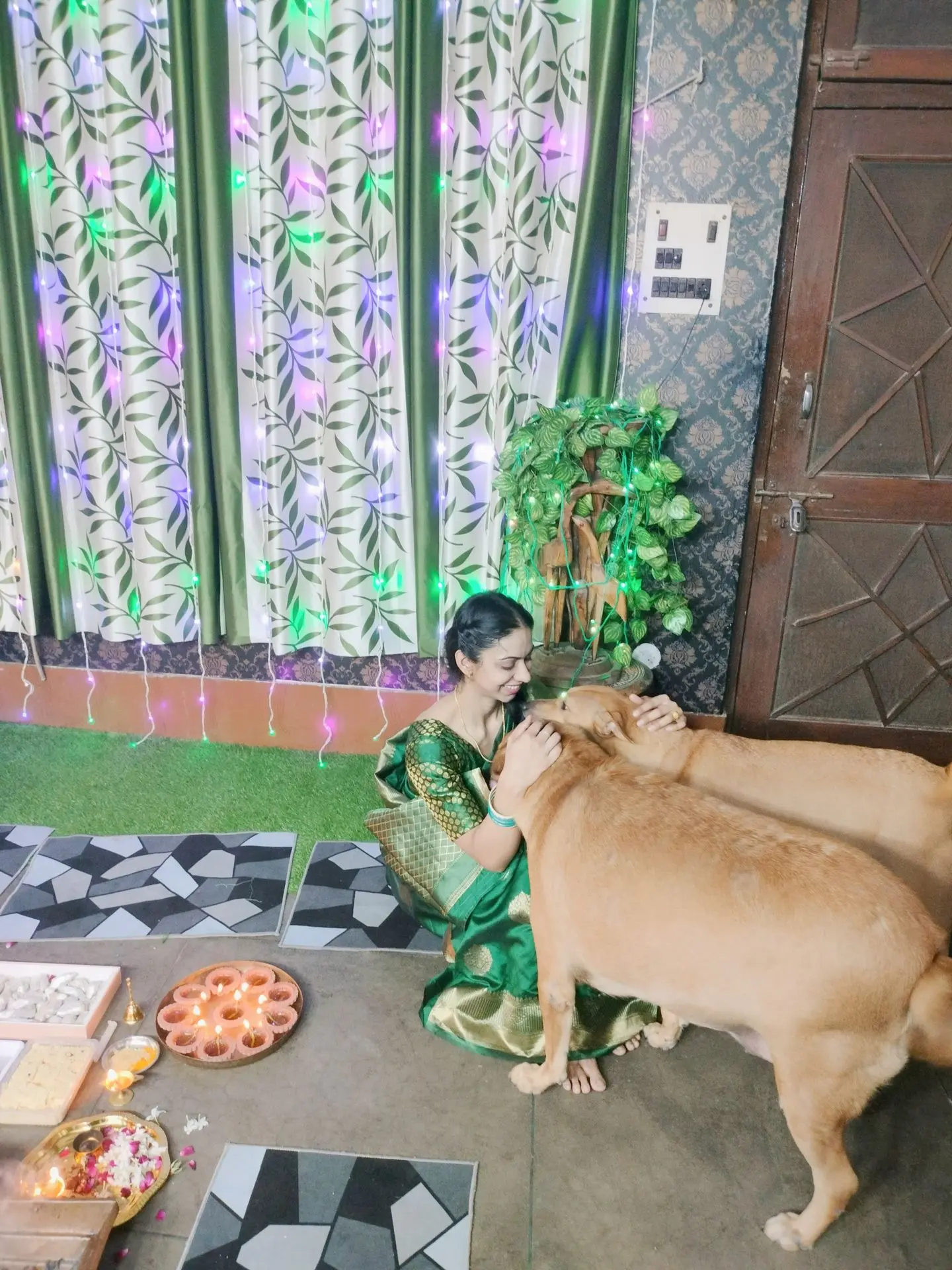 thepalakandpallav-Palak-Viprakulkirti-Pallav-Viprakulkirti-family-father-mother-mom-dad