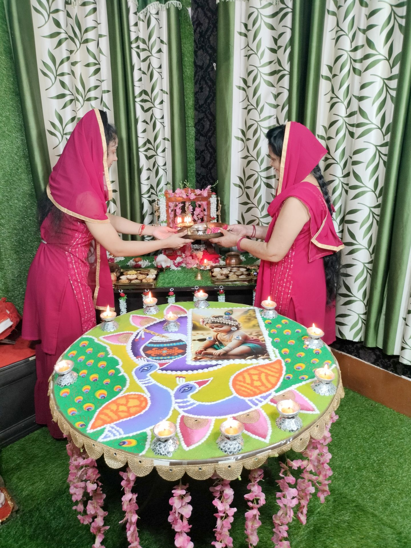 thepalakandpallav-Palak-Viprakulkirti-Pallav-Viprakulkirti-family-father-mother-mom-dad