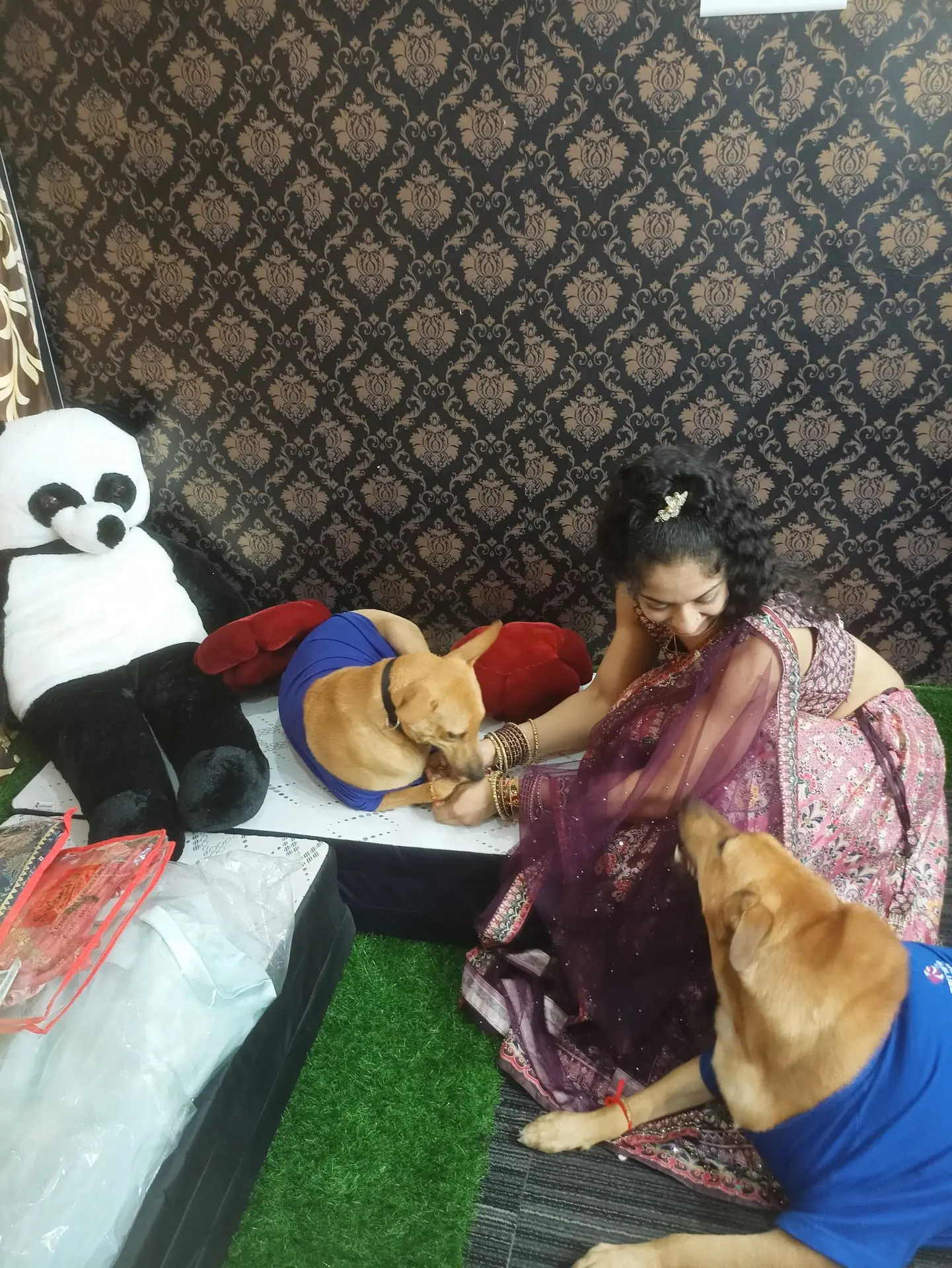 thepalakandpallav-Palak-Viprakulkirti-Pallav-Viprakulkirti-family-father-mother-mom-dad