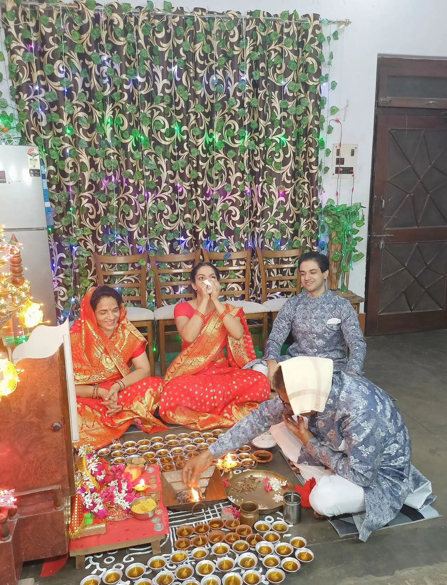 thepalakandpallav-Palak-Viprakulkirti-Pallav-Viprakulkirti-family-father-mother-mom-dad