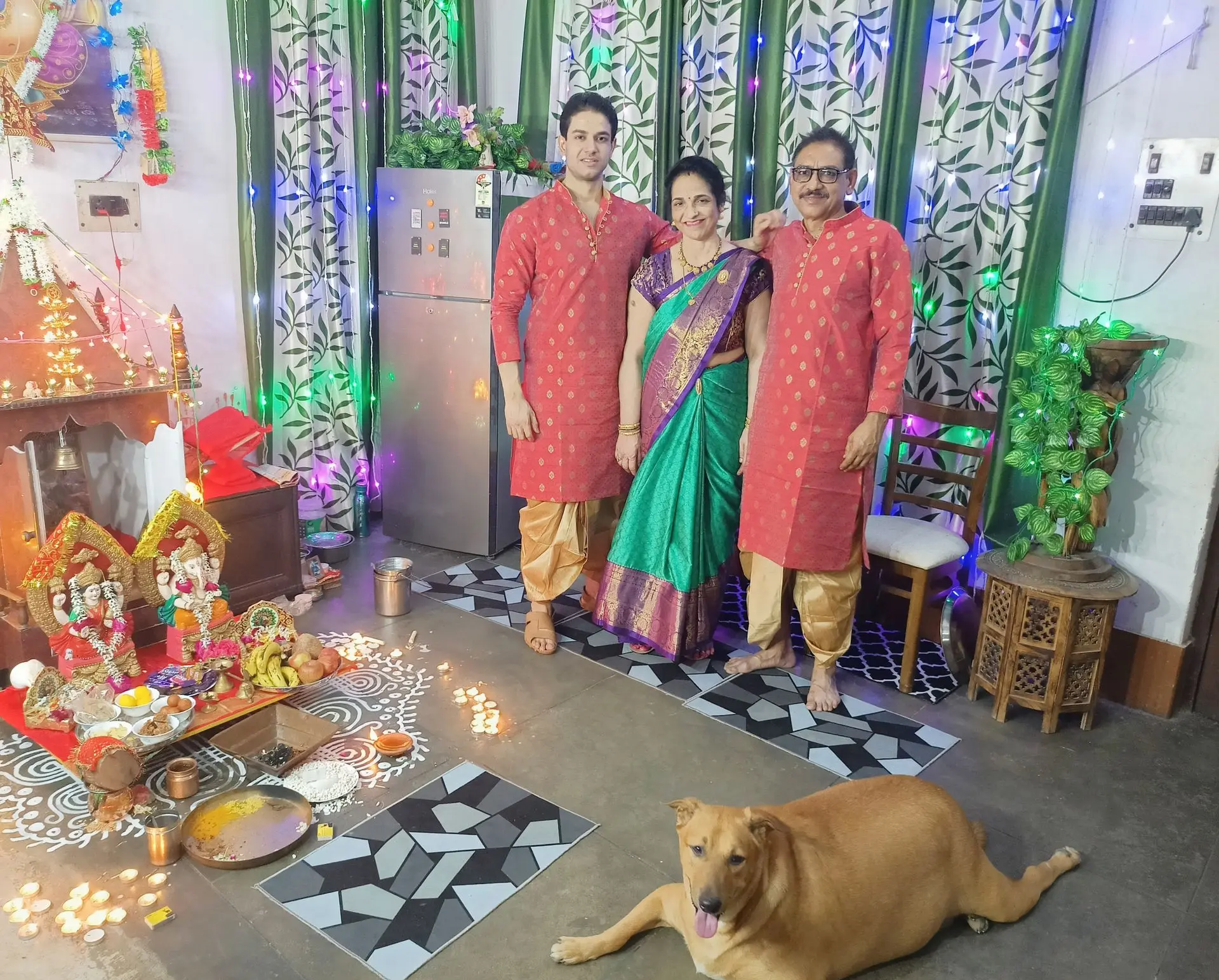 thepalakandpallav-Palak-Viprakulkirti-Pallav-Viprakulkirti-family-father-mother-mom-dad