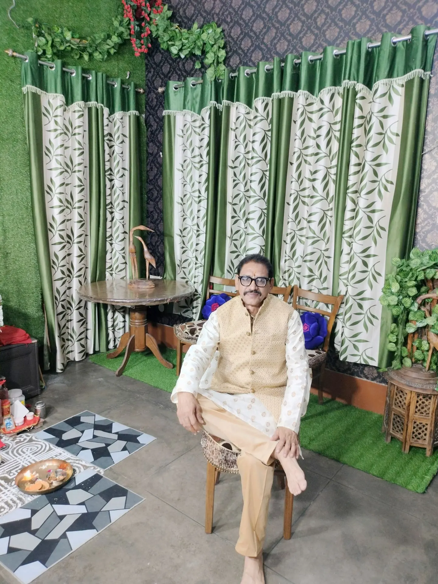 thepalakandpallav-Palak-Viprakulkirti-Pallav-Viprakulkirti-family-father-mother-mom-dad